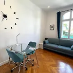 Tassigny Stylish - 2 Bedroom Sleeps 5 Free Parking *