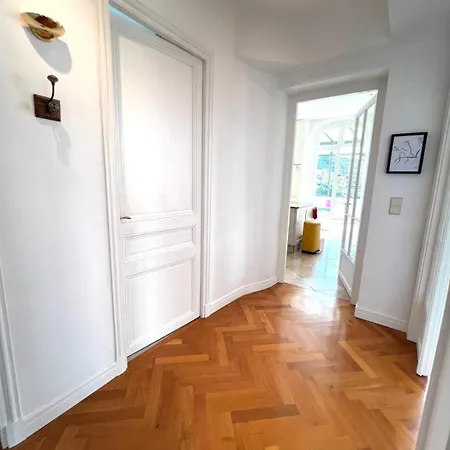 Appartement Tassigny Stylish - 2 Bedroom Sleeps 5 Free Parking *