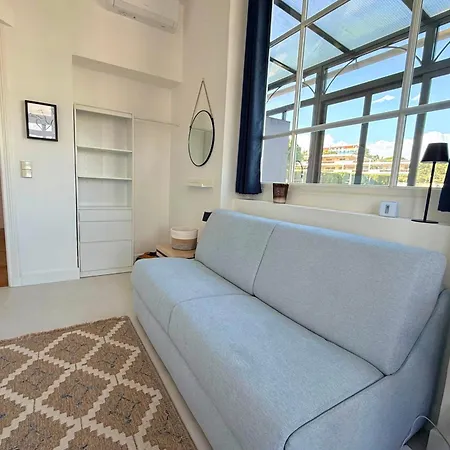 Tassigny Stylish - 2 Bedroom Sleeps 5 Free Parking Appartement